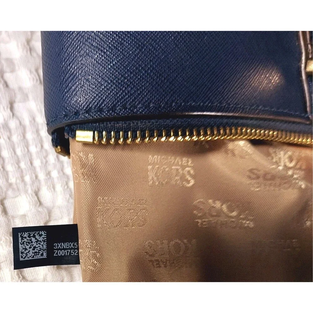 Michael Kors Navy Saffiano Leather Tote Bag Jet Set Travel Gold Logo Charm